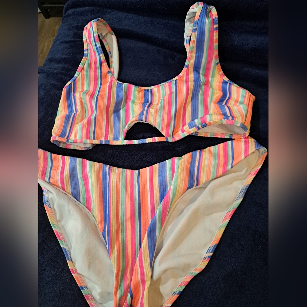 Bathing suit